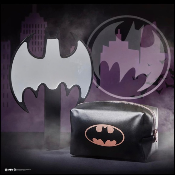 DC™ X Revolution Entire Batman, Catwoman, Joker, Harley Quinn Collection - Picture 7 of 10